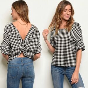Gilli Black and White Checkered Gingham Blouse
